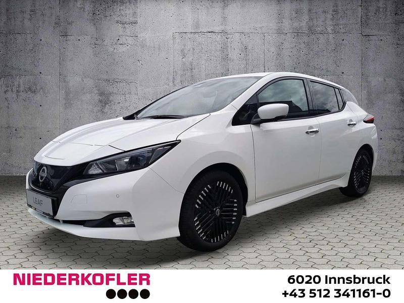 Weiß Gebraucht 2023 Nissan Leaf N-Connecta Kleinwagen | € 23.990 - Bild 1/4