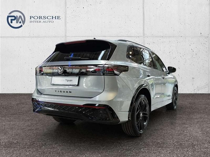 Gebraucht VW Tiguan Sport 150 PS (110 kW) 2025 Silber  metallic SUV