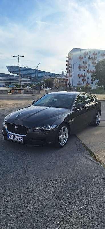 Gebraucht Jaguar XE Prestige 163 PS (119 kW) 2017 Limousine
