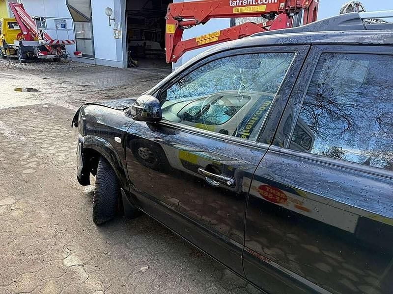 Gebraucht Hyundai Tucson 113 PS (83 kW) 2004 Schwarz SUV