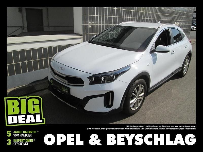 Weiss Gebraucht 2023 Kia XCeed Silver SUV | € 19.660 (Fairer Preis) - Bild 1/4
