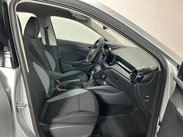 Gebraucht Skoda Fabia Essence 80 PS (58 kW) 2025 Silber  metallic Kleinwagen