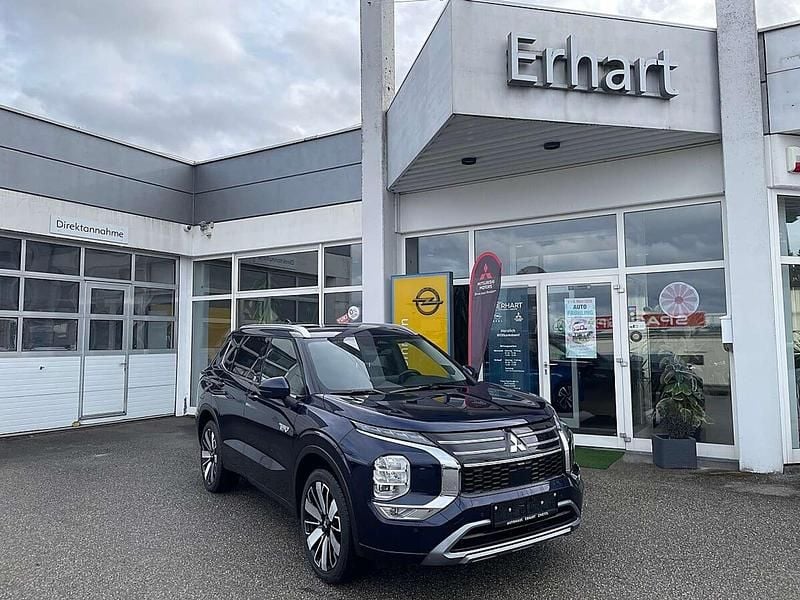 Gebraucht Mitsubishi Outlander P-HEV 136 PS (100 kW) 2025 Blau SUV
