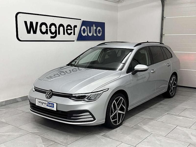 Gebraucht VW Golf VIII R 116 PS (85 kW) 2023 Silber Kombi