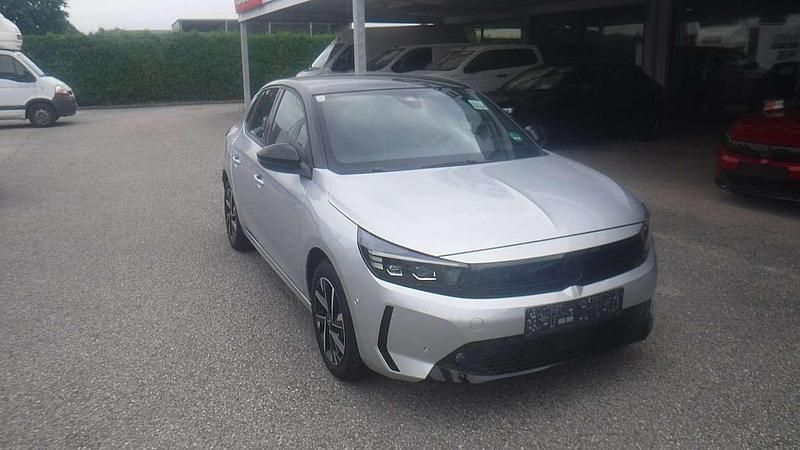 Gebraucht Opel Corsa 101 PS (74 kW) 2024 Silber Limousine