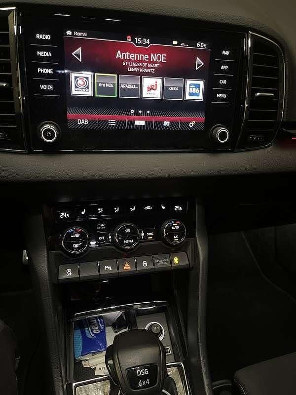 Gebraucht Skoda Karoq SportLine 150 PS (110 kW) 2020 Schwarz SUV