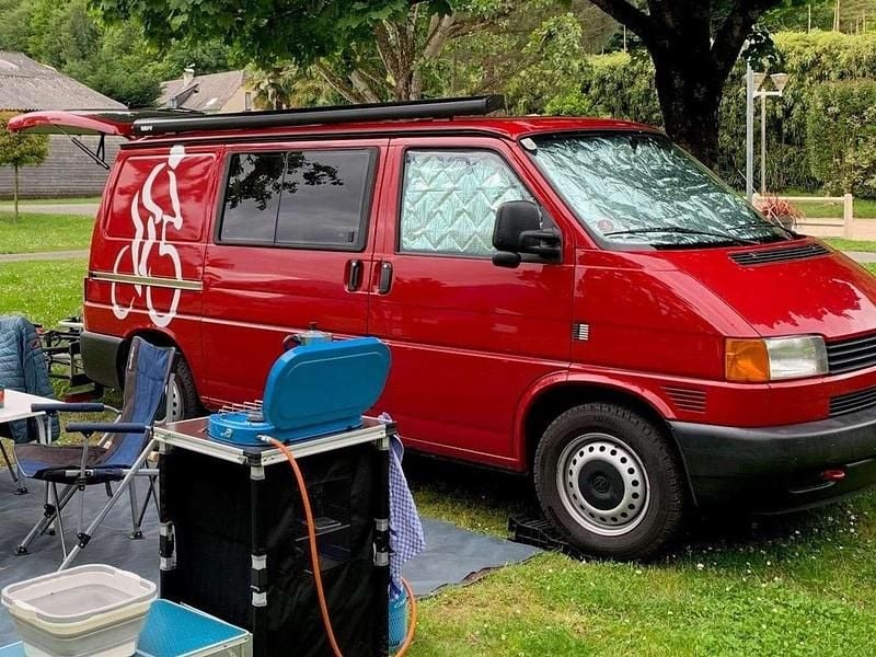 Rot Gebraucht 2003 VW T4 Van | € 18.500 - Bild 1/4