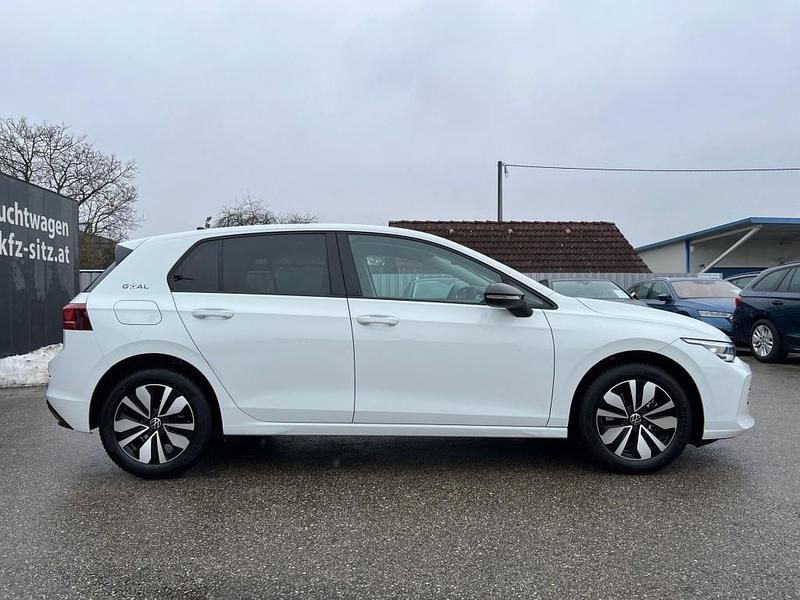 Gebraucht VW Golf Goal 116 PS (85 kW) 2025 Weiß Limousine
