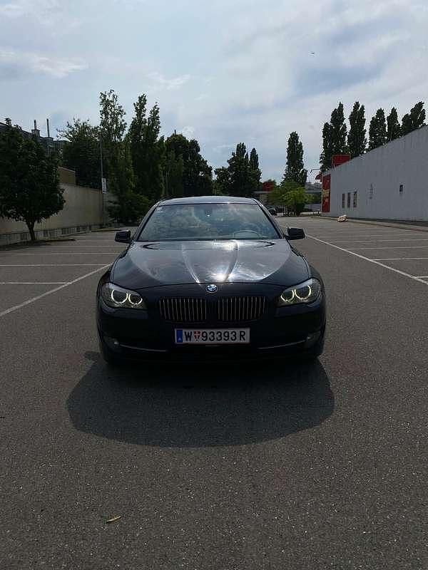 Gebraucht BMW 520 184 PS (135 kW) 2011 Limousine