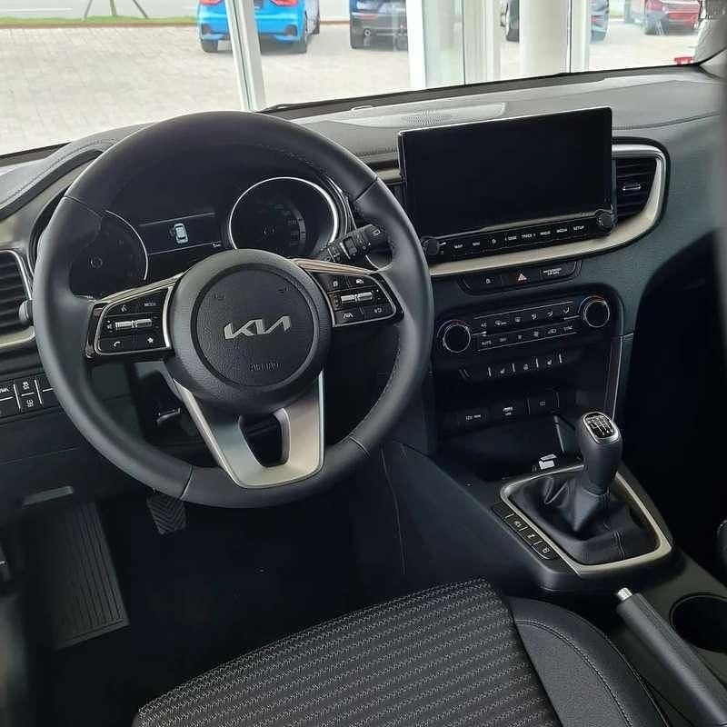 Gebraucht Kia Ceed Sportswagon Silver 101 PS (74 kW) 2022 Kombi