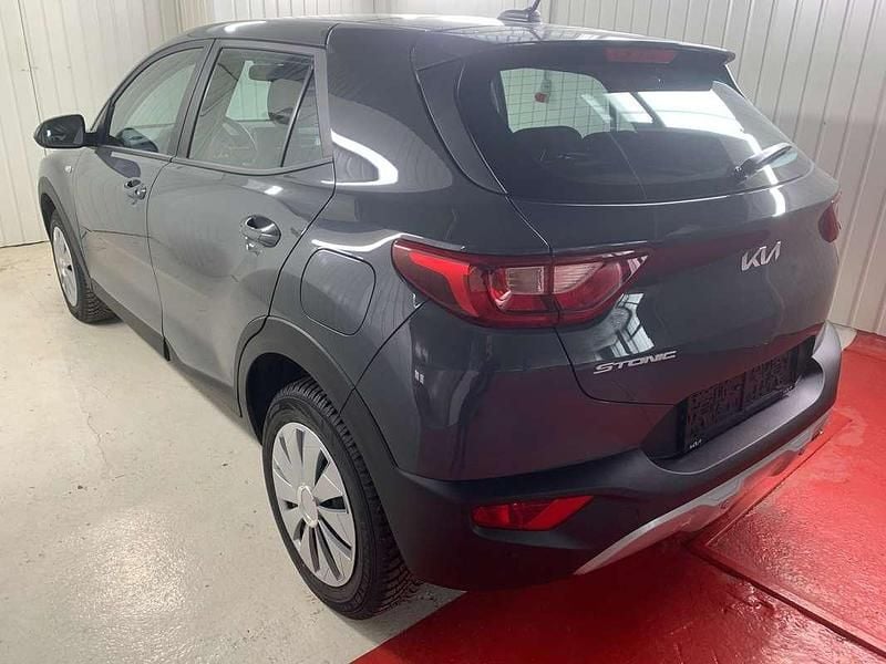 Gebraucht Kia Stonic 83 PS (61 kW) 2023 Grau SUV
