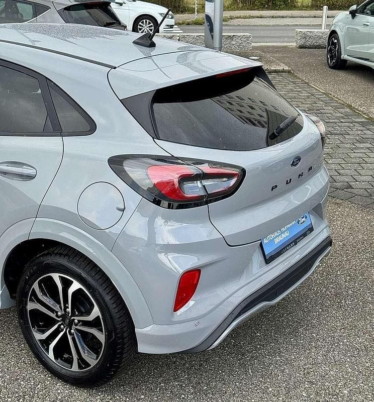 Gebraucht Ford Puma ST-Line 125 PS (91 kW) 2023 Grau SUV
