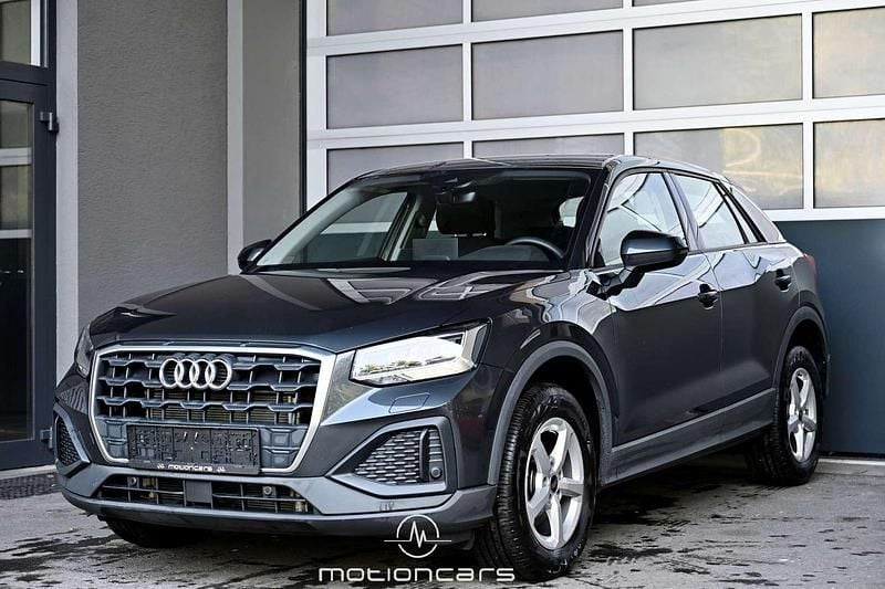 Grau Gebraucht 2024 Audi Q2 Basis SUV | € 27.380 (Fairer Preis) - Bild 1/4