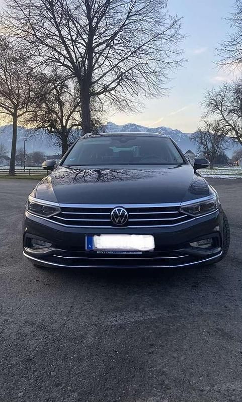 Gebraucht VW Passat Elegance 150 PS (110 kW) 2021 Kombi