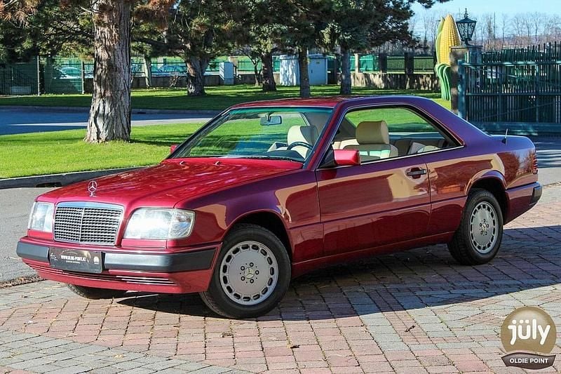 Rot Gebraucht 1988 Mercedes 230 Coupé | € 16.900 - Bild 1/4