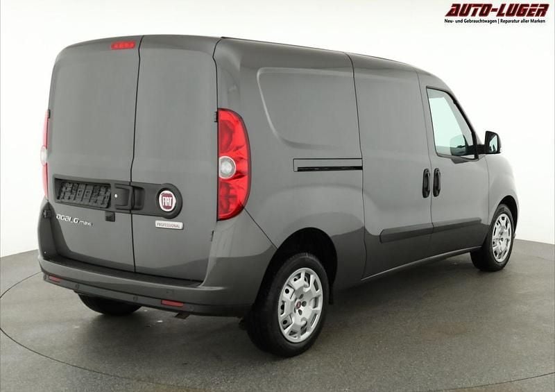 Gebraucht Fiat Doblò 2022 Grigio grau metallic Van / Kleinbus