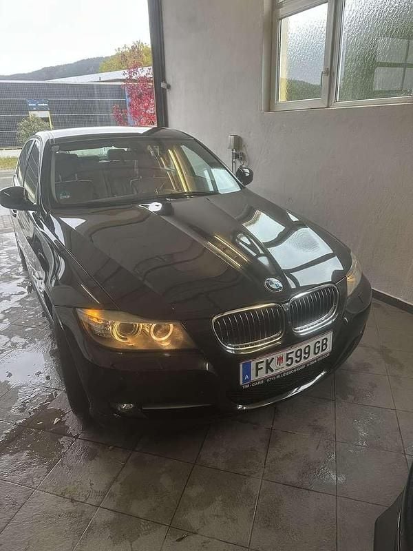 Gebraucht BMW 320 170 PS (125 kW) 2011 Limousine