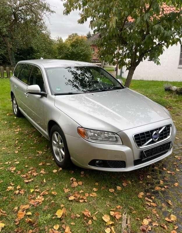 Gebraucht Volvo V70 163 PS (119 kW) 2011 Kombi