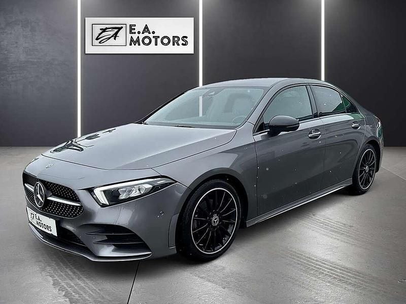 Gebraucht Mercedes A180 AMG line 116 PS (85 kW) 2019 Grau Limousine