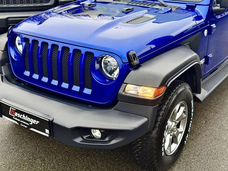Gebraucht Jeep Wrangler Unlimited Sport 200 PS (147 kW) 2021 Blau SUV