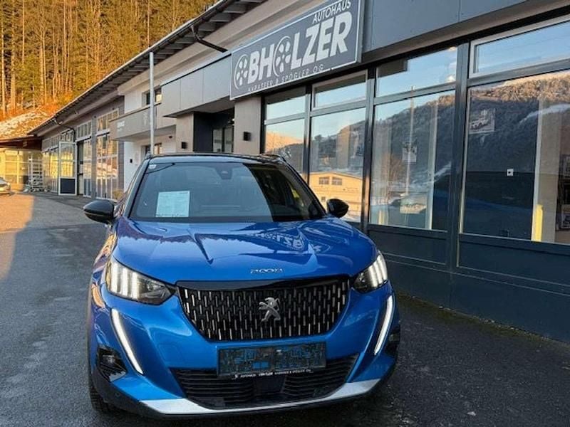 Blau Gebraucht 2022 Peugeot 2008 GT SUV | € 18.390 (Fairer Preis) - Bild 1/4