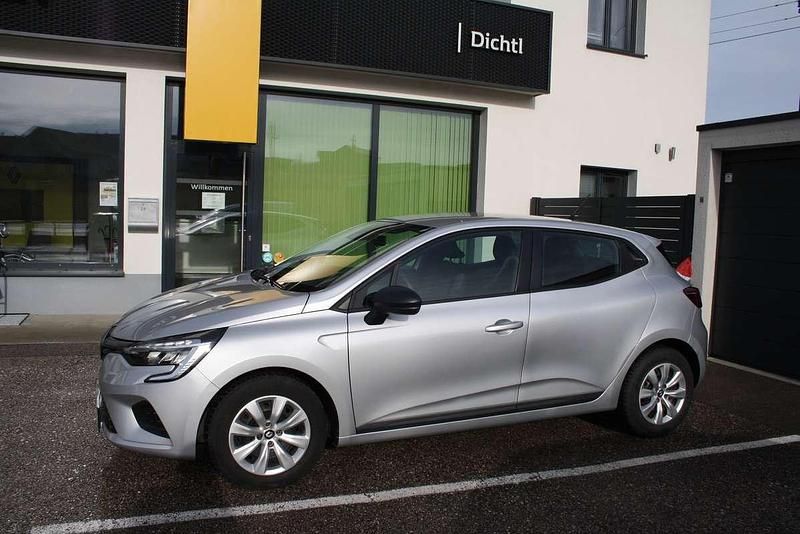 Gebraucht Renault Clio V Life 67 PS (49 kW) 2021 Grau Kleinwagen