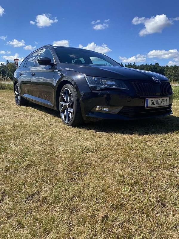 Gebraucht Skoda Superb SportLine 150 PS (110 kW) 2019 Kombi