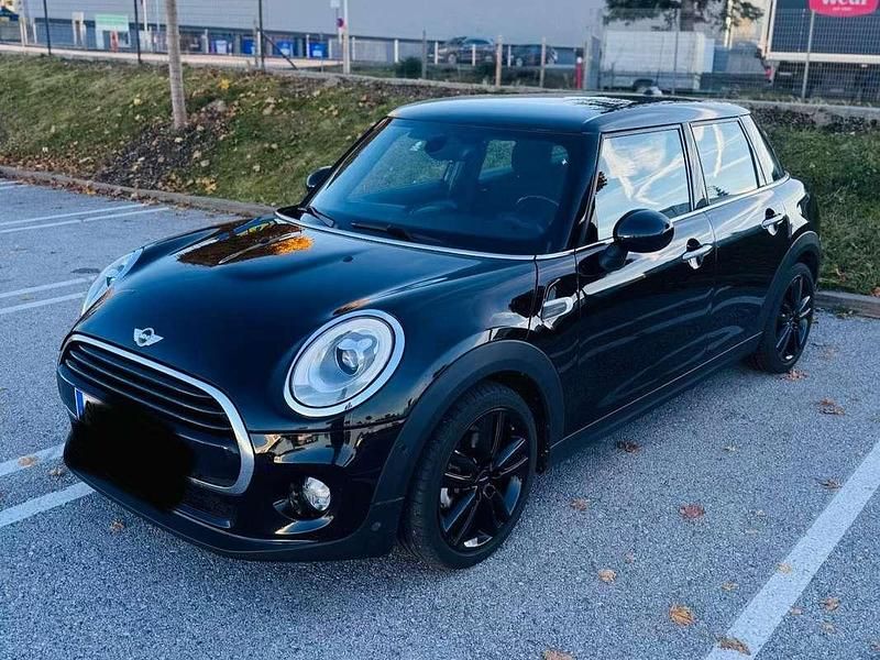 Schwarz Gebraucht 2017 Mini Cooper D Kleinwagen | € 14.300 - Bild 1/4