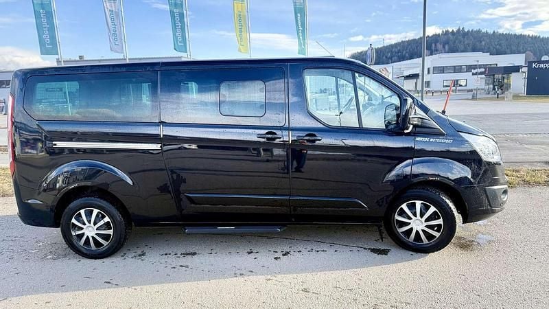 Gebraucht Ford Tourneo Titanium 155 PS (114 kW) 2014 Van / Kleinbus