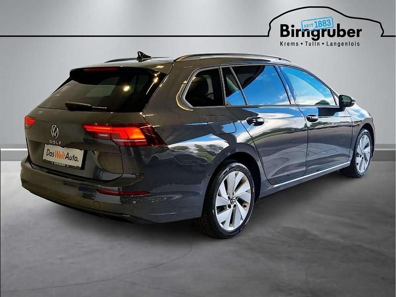 Gebraucht VW Golf VIII Business 116 PS (85 kW) 2025 Grau Kombi