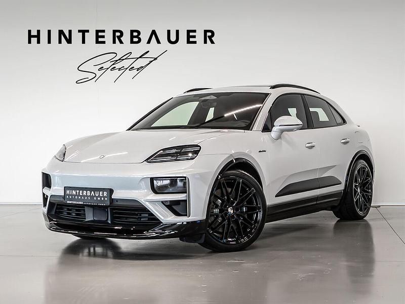Grau Gebraucht 2024 Porsche Macan Turbo SUV | € 126.900 (Etwas zu teuer) - Bild 1/4