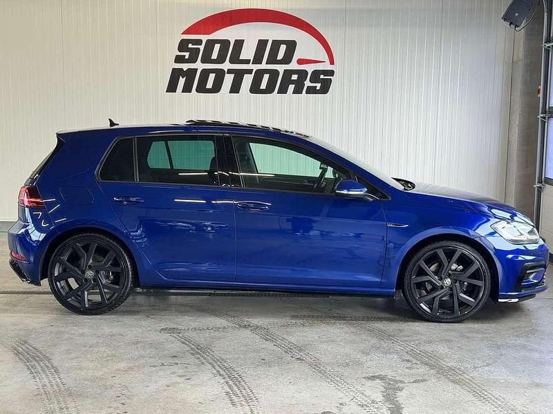 Gebraucht VW Golf VII Highline 150 PS (110 kW) 2018 Blau Kleinwagen