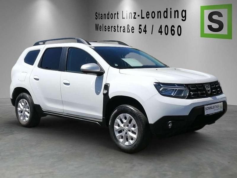 Gebraucht Dacia Duster Comfort 91 PS (66 kW) 2022 Weiß SUV