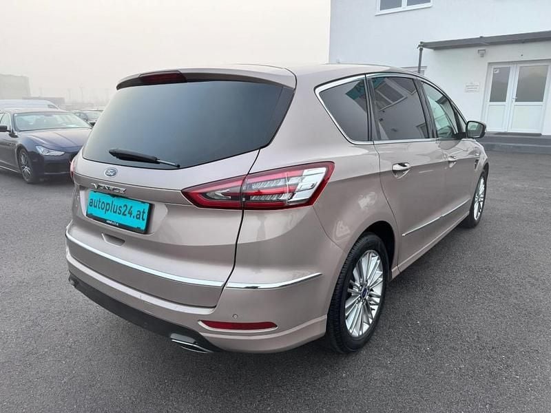 Gebraucht Ford S-MAX Vignale 209 PS (153 kW) 2018 Grau Van / Kleinbus