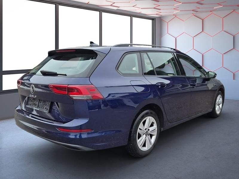 Gebraucht VW Golf VII Life 115 PS (84 kW) 2021 Mittelblau  metallic Kombi