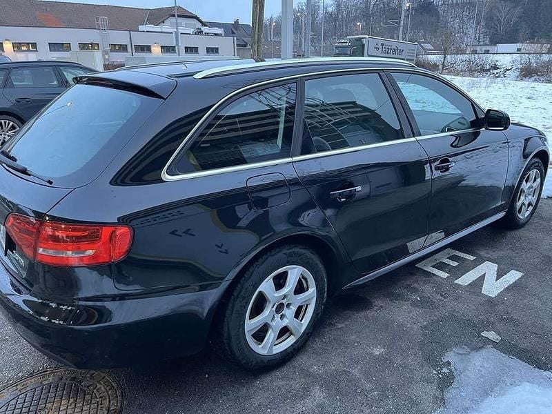 Gebraucht Audi A4 120 PS (88 kW) 2010 Schwarz Kombi