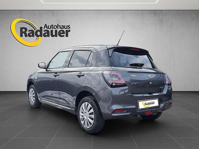 Gebraucht Suzuki Swift 83 PS (61 kW) 2024 Grau Limousine