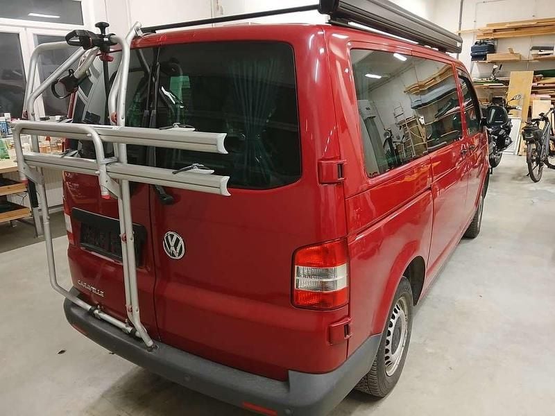 Gebraucht VW T5 Trendline 140 PS (102 kW) 2011 Rot Van