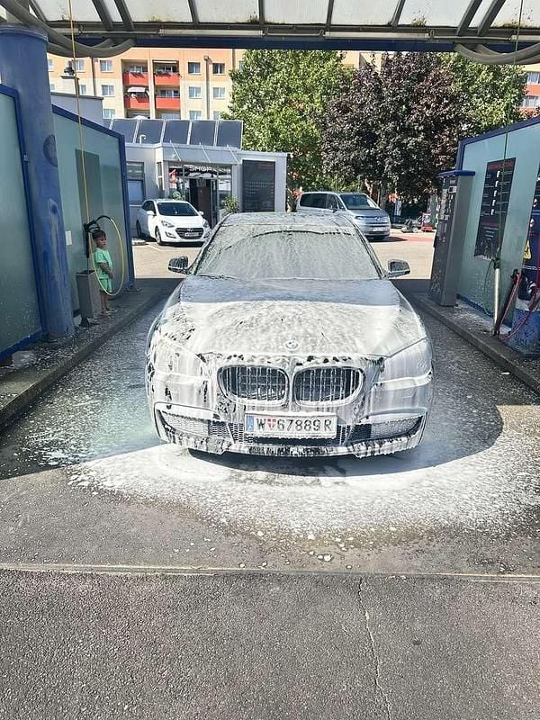 Gebraucht 2012 BMW 740 M Sport Limousine | € 20.000 (Fairer Preis) - Bild 1/4