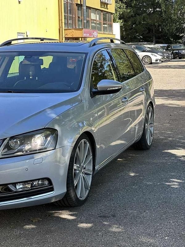 Gebraucht VW Passat Comfortline 170 PS (125 kW) 2012 Silber Kombi