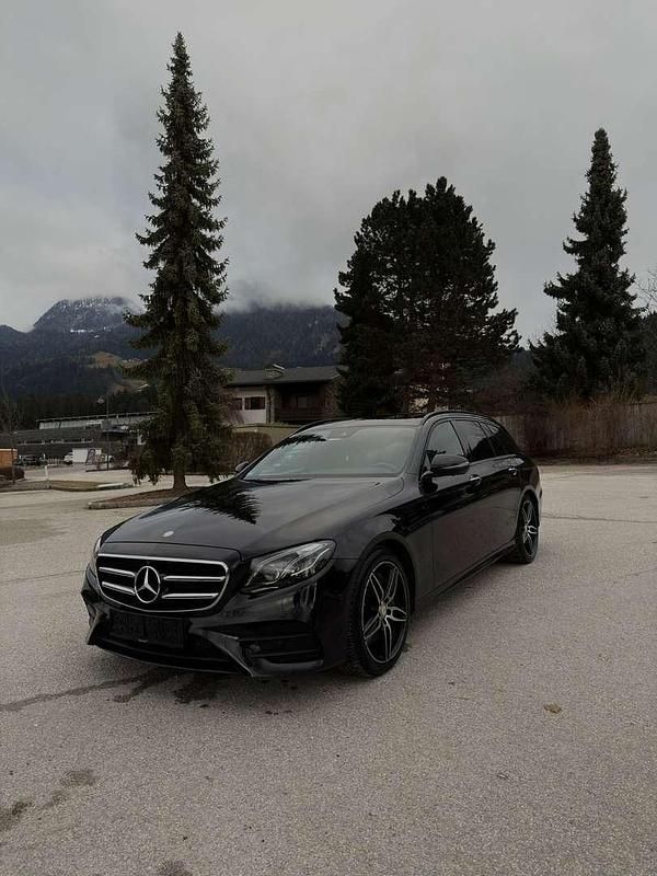 Gebraucht Mercedes E400 333 PS (244 kW) 2017 Schwarz Kombi