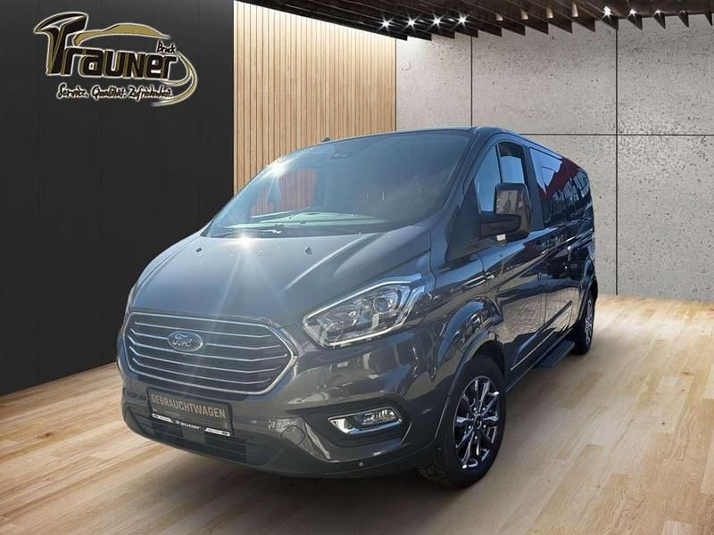 Gebraucht Ford Tourneo Titanium 150 PS (110 kW) 2022 Grau Van / Kleinbus
