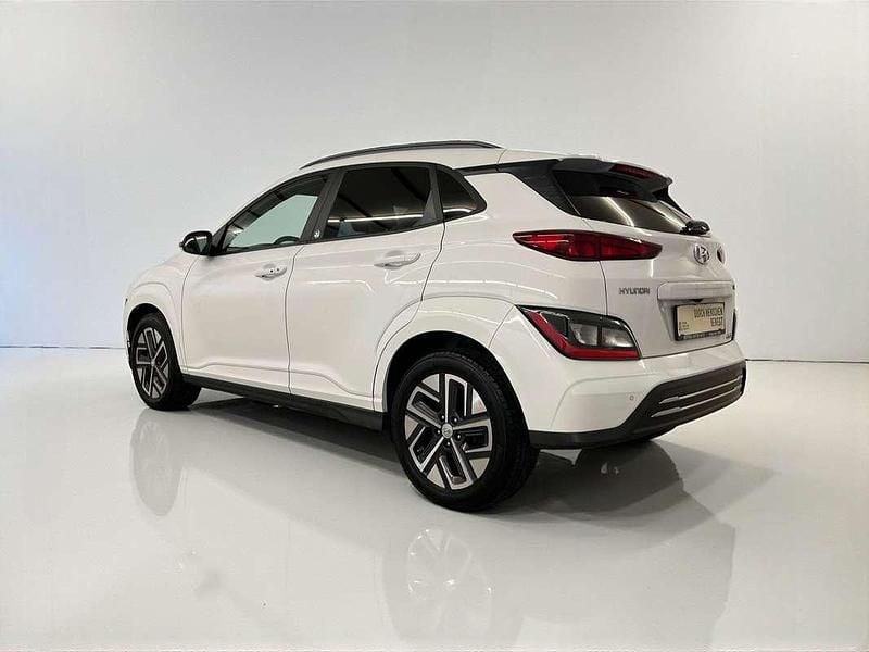 Gebraucht Hyundai Kona Edition 30+ 100 kW (136 PS) 2022 Weiß SUV