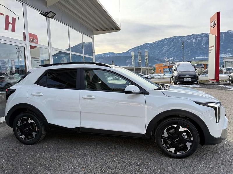 Neu Kia Stonic Silver 101 PS (74 kW) 2025 Weiß SUV