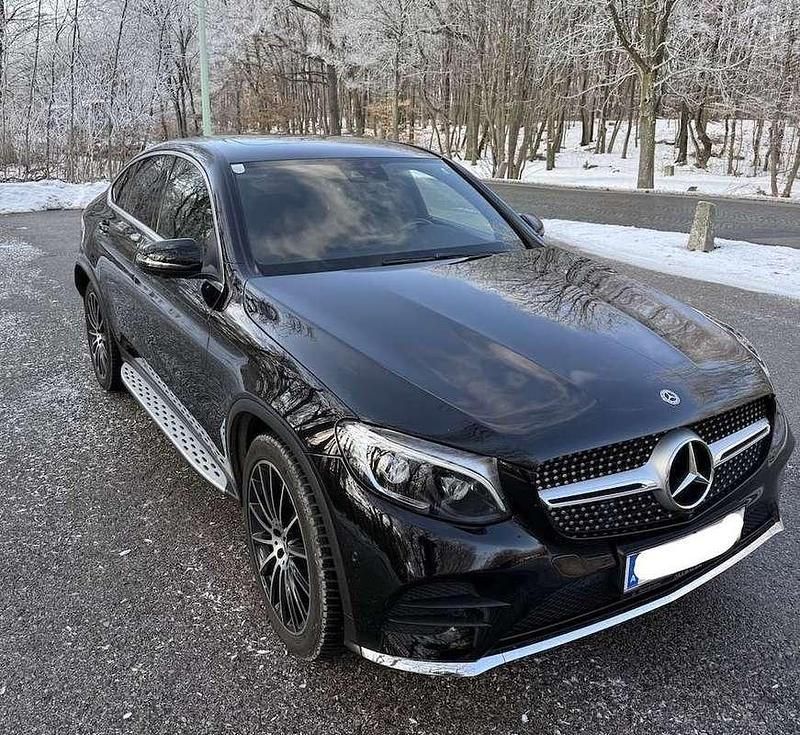 Gebraucht Mercedes GLC220 AMG line 170 PS (125 kW) 2019 Schwarz Coupé