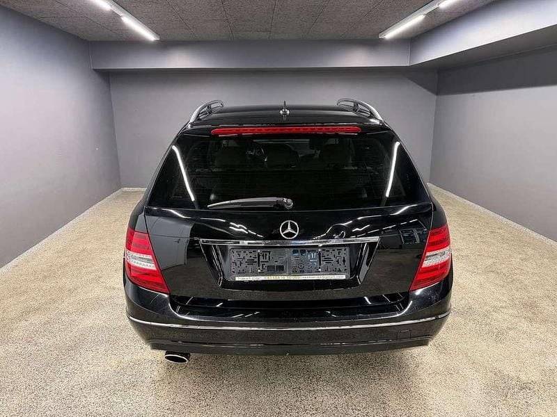 Gebraucht Mercedes C220 Edition 170 PS (125 kW) 2013 Schwarz Kombi
