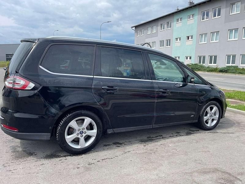 Gebraucht Ford Galaxy Titanium 190 PS (139 kW) 2022 Schwarz Van / Kleinbus