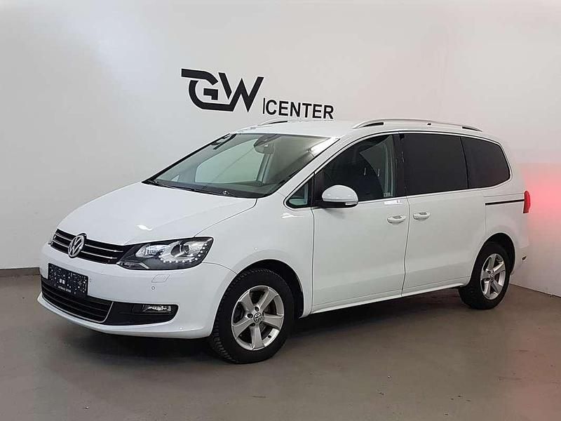 Gebraucht VW Sharan Comfortline 150 PS (110 kW) 2017 Weiß Van / Kleinbus