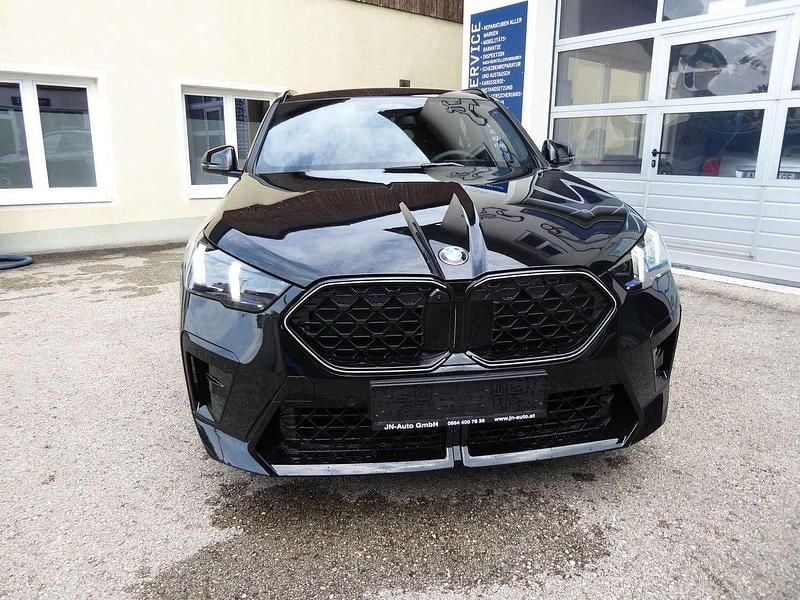 Gebraucht BMW X2 M Sport 163 PS (119 kW) 2024 Schwarz SUV