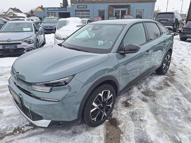 Gebraucht Citroën C4 PureTech 131 PS (96 kW) 2025 Grün Limousine
